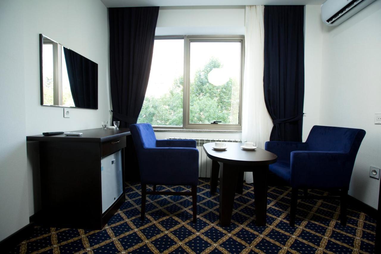 Kristal Inn Hotel باكو المظهر الخارجي الصورة