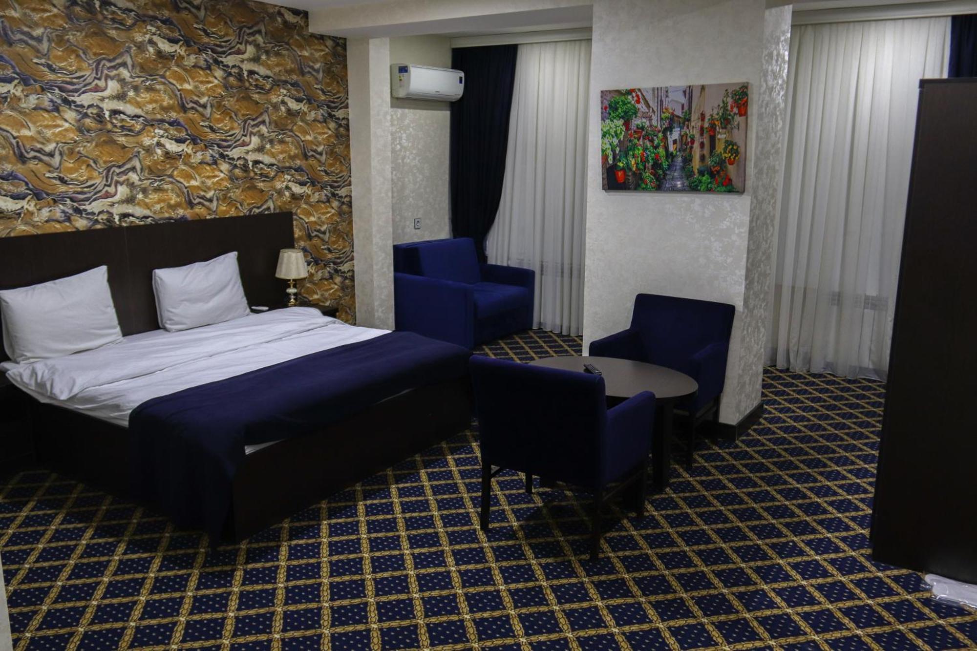 Kristal Inn Hotel باكو المظهر الخارجي الصورة