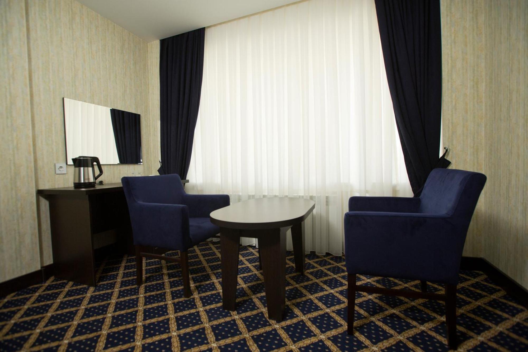 Kristal Inn Hotel باكو المظهر الخارجي الصورة
