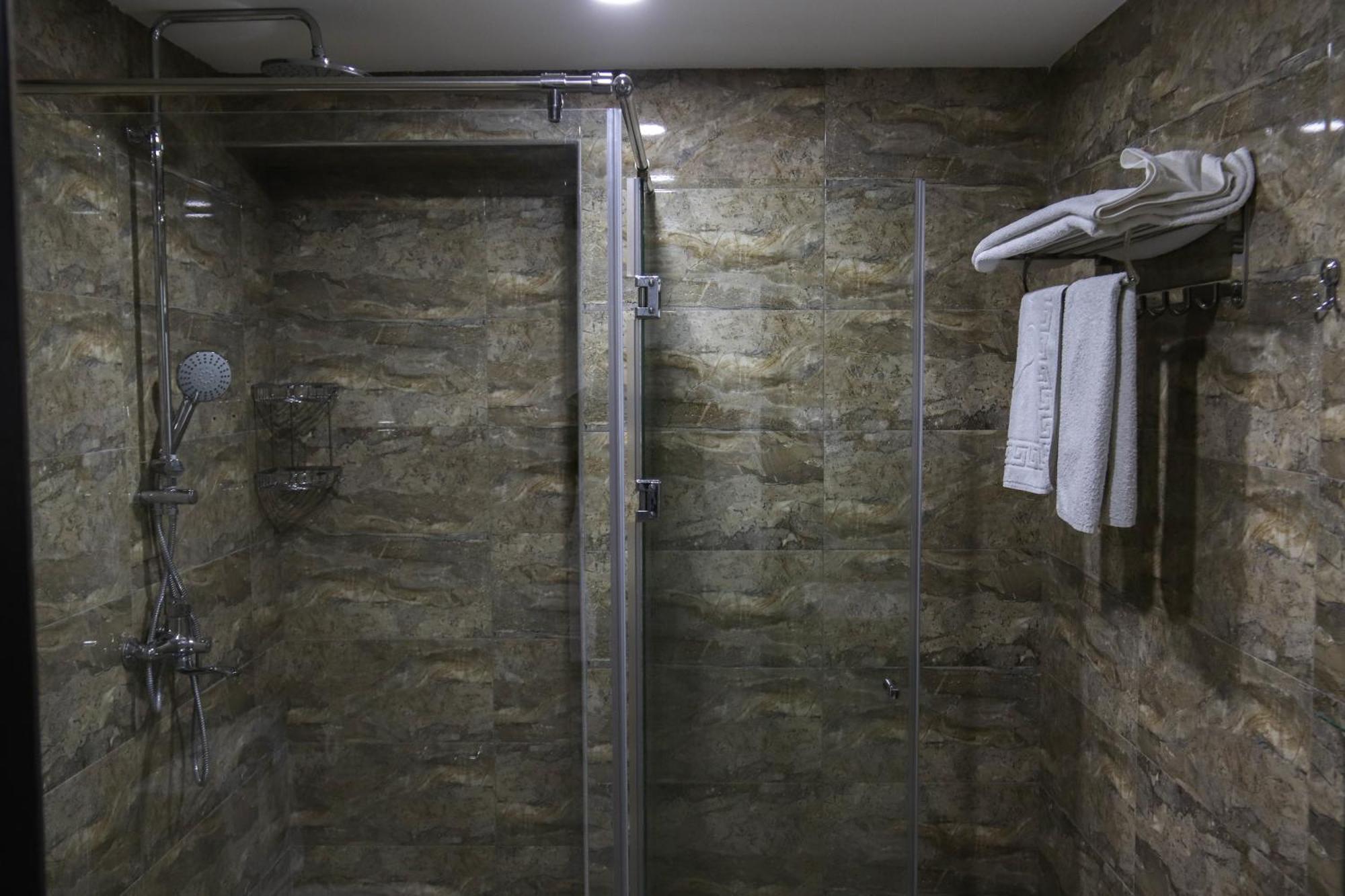 Kristal Inn Hotel باكو المظهر الخارجي الصورة