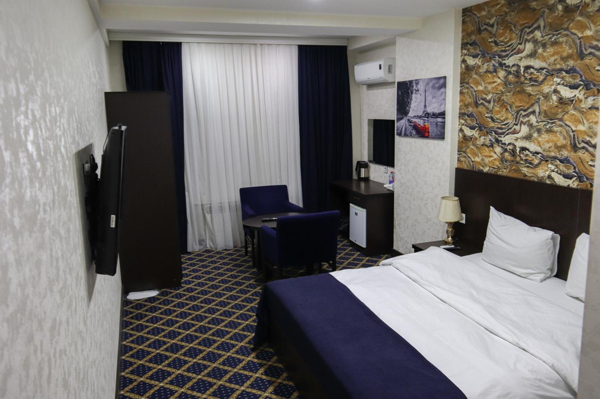 Kristal Inn Hotel باكو المظهر الخارجي الصورة